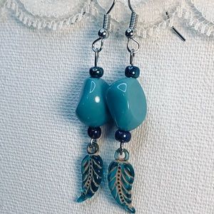 Bead dangle earrings